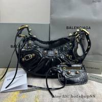 Balenciaga專櫃爆款Le Cagole半月牙腋下包餃子包 巴黎世家經典小號爆裂黑鱷金機車包 fyj1067