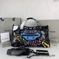 Balenciaga專櫃爆款塗鴉機車包 巴黎世家手提單肩背款原廠爆裂綿羊皮大號塗鴉包 fyj1172