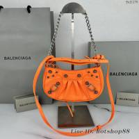 Balenciaga專櫃爆款Le Cagole單肩斜挎包機車包 巴黎世家迷你爆裂紋橙色銀扣半月牙腋下包 fyj1176