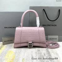 Balenciaga專櫃爆款胭脂粉鱷魚紋S號Hourglass沙漏包 巴黎世家頂級原單手提肩背包 款號：8895 fyj1229