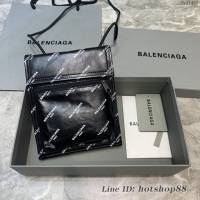 Balenciaga專櫃爆款小挎包 巴黎世家褶皺皮手機包 fyj1482