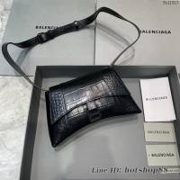 Balenciaga巴黎世家專櫃爆款小號鱷魚黑Hourglass沙漏包 fyj1813