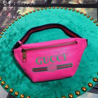 Gucci腰包 527792 古馳新款挎包 Gucci19新款玫紅色logo印花腰包 男女同款  gqy2142