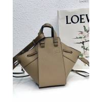 Loewe專櫃2022新款迷你hammock手袋 羅意威手提肩背女包迷你版吊床包 10393 lyw1077