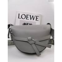 Loewe羅意威小號珍珠灰色升級版字母寛肩帶馬鞍包MiniGateDual手袋 lyw1555